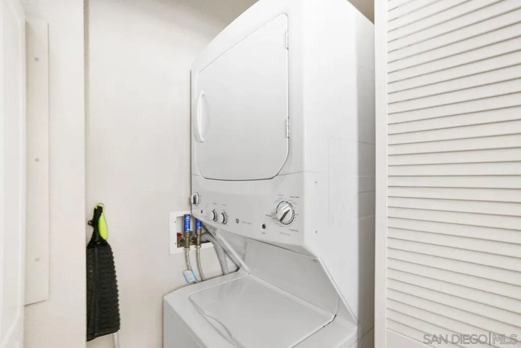 1240 India St 104, San Diego, California 92101 home-pic-17